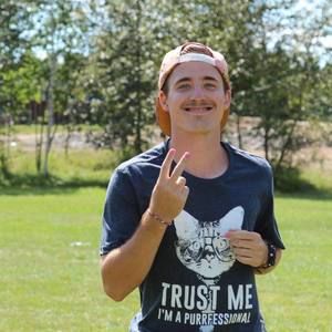 Meet your Posher, Rhys